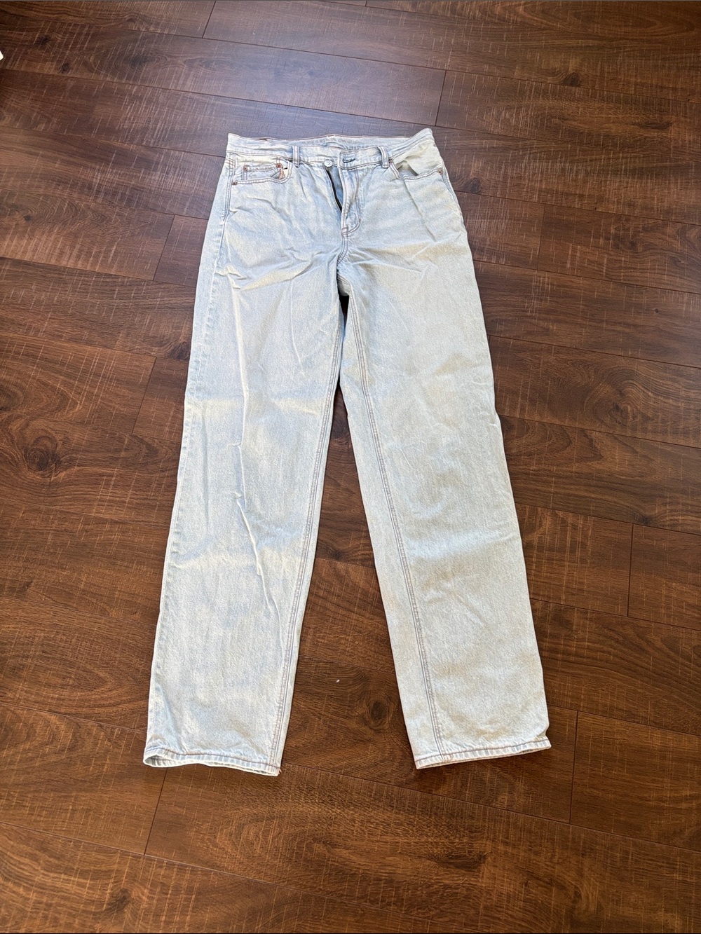 American Eagle Highest Rise Baggy Straight Strigid Jean